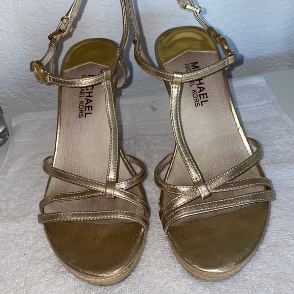 Micheal Kors Strap Wedges - Picture 9 of 15